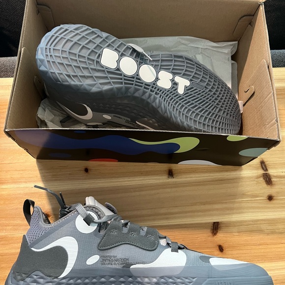 Men’s Ultraboost Shoes - Picture 4 of 4